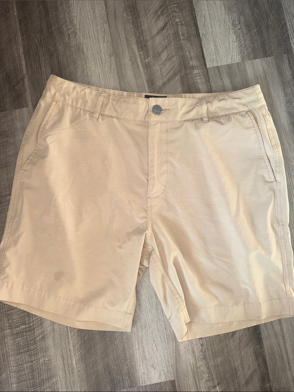 Faherty $109 all day shorts men’s 33” khaki casual drawstring active summer